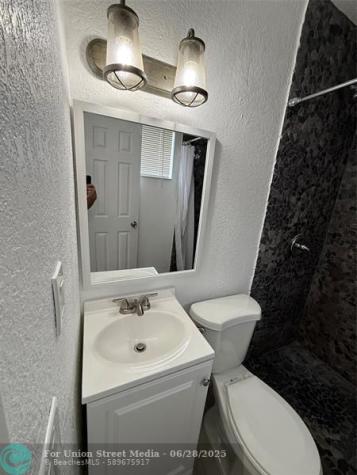 2213 Lincoln Street Hollywood FL 33020