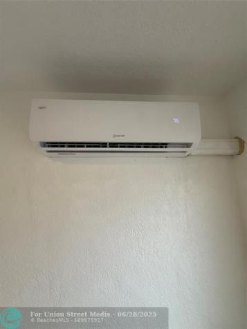 2213 Lincoln Street Hollywood FL 33020