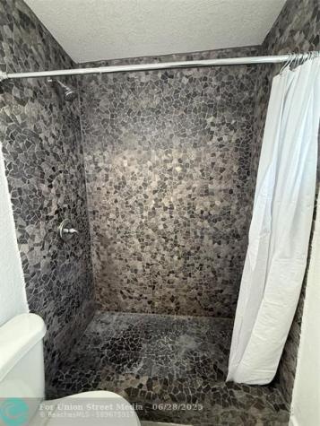 2213 Lincoln Street Hollywood FL 33020