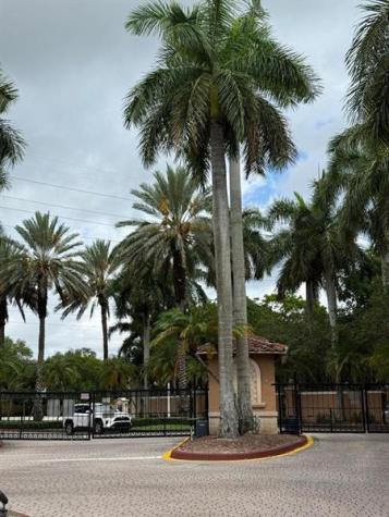 4844 N State Road 7 Coconut Creek FL 33073