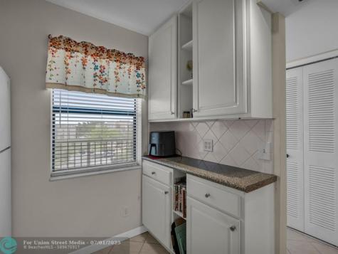 2748 NW 104th Avenue Sunrise FL 33322