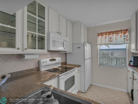2748 NW 104th Avenue Sunrise FL 33322