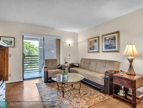 2748 NW 104th Avenue Sunrise FL 33322