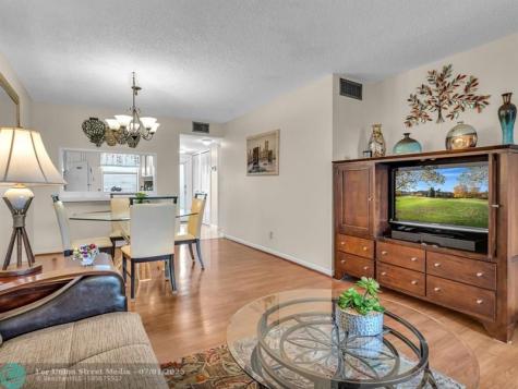 2748 NW 104th Avenue Sunrise FL 33322