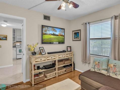 2748 NW 104th Avenue Sunrise FL 33322