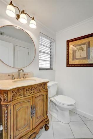 2201 SE 9th Street Pompano Beach FL 33062