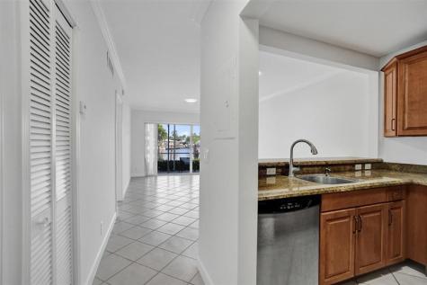 2201 SE 9th Street Pompano Beach FL 33062