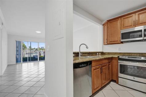 2201 SE 9th Street Pompano Beach FL 33062