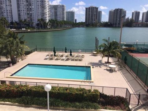 2780 NE 183rd Street Aventura FL 33160