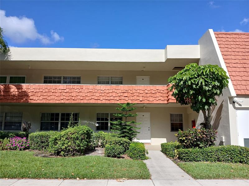 907 Cypress Terrace Pompano Beach FL 33069