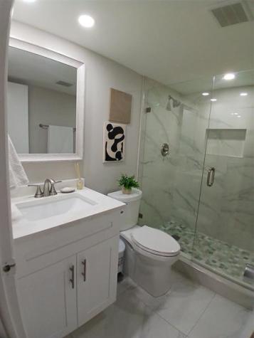 907 Cypress Terrace Pompano Beach FL 33069