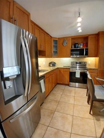 907 Cypress Terrace Pompano Beach FL 33069