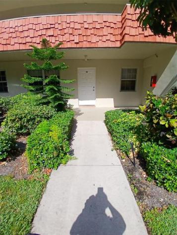 907 Cypress Terrace Pompano Beach FL 33069