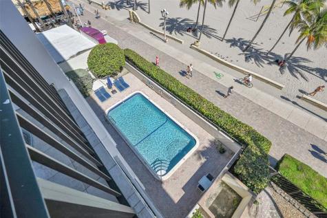 851 N Surf Road Hollywood FL 33019