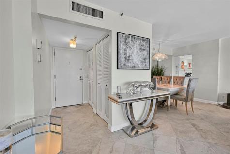 851 N Surf Road Hollywood FL 33019