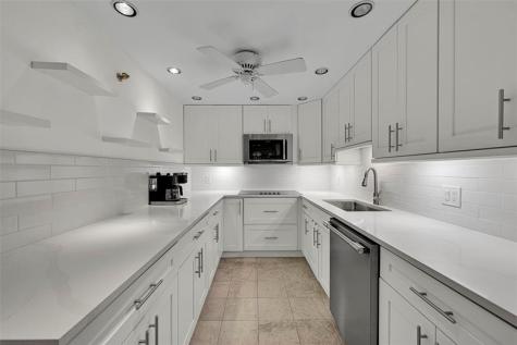 851 N Surf Road Hollywood FL 33019