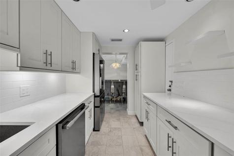 851 N Surf Road Hollywood FL 33019