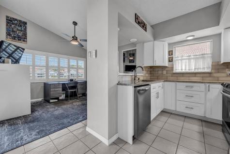 11001 Lakemore Lane Boca Raton FL 33498