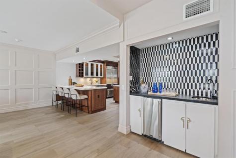 3100 NE 48th Street Fort Lauderdale FL 33308