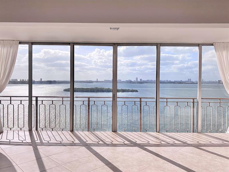 11111 Biscayne Boulevard Miami FL 33181