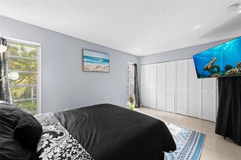 471 N Pine Island Road Plantation FL 33324