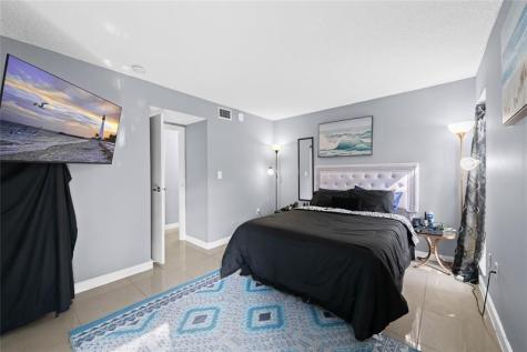 471 N Pine Island Road Plantation FL 33324