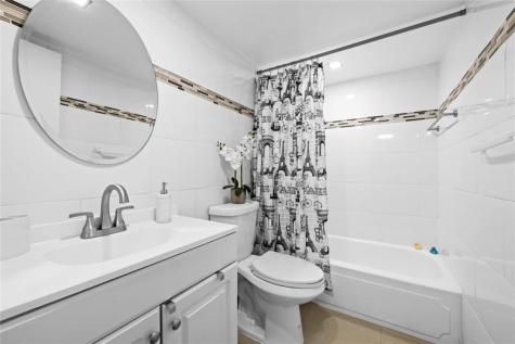 471 N Pine Island Road Plantation FL 33324