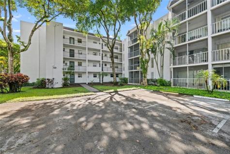 471 N Pine Island Road Plantation FL 33324