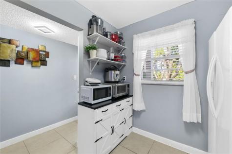 471 N Pine Island Road Plantation FL 33324
