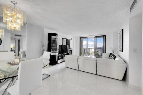 322 Buchanan Street Hollywood FL 33019