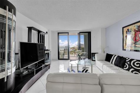 322 Buchanan Street Hollywood FL 33019