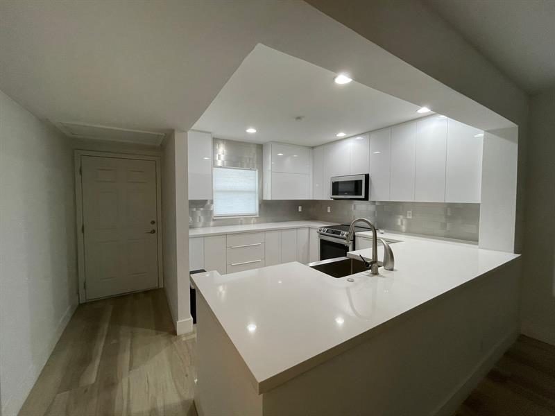 250 NE 20th Street Boca Raton FL 33431