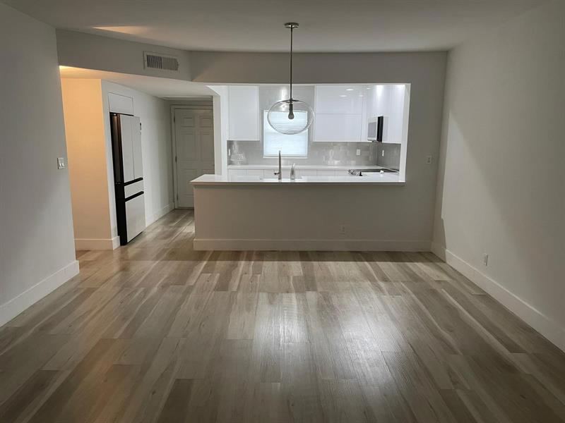 250 NE 20th Street Boca Raton FL 33431