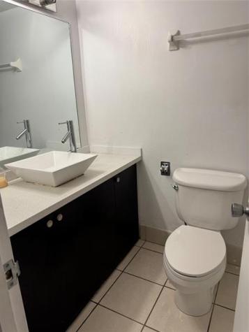 6200 NE 22nd Way Fort Lauderdale FL 33308