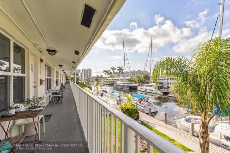 2808 NE 33rd Court Fort Lauderdale FL 33306