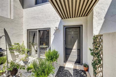 9232 Pecky Cypress Lane Boca Raton FL 33428