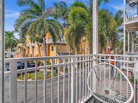 2329 Vintage Drive Lighthouse Point FL 33064