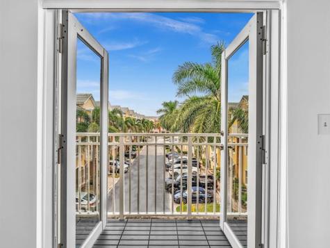 2329 Vintage Drive Lighthouse Point FL 33064