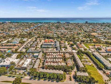 2329 Vintage Drive Lighthouse Point FL 33064