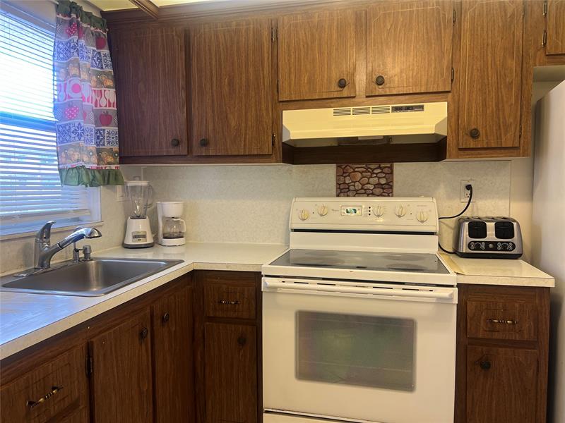 9420 Sunrise Lakes Boulevard Sunrise FL 33322