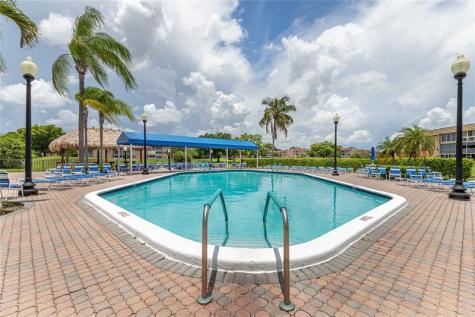 9420 Sunrise Lakes Boulevard Sunrise FL 33322