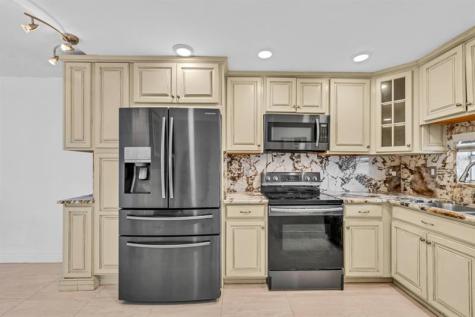 8941 S Hollybrook Boulevard Pembroke Pines FL 33025