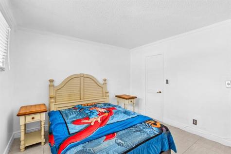 8941 S Hollybrook Boulevard Pembroke Pines FL 33025