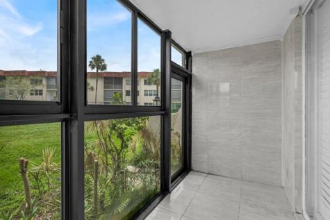 8941 S Hollybrook Boulevard Pembroke Pines FL 33025