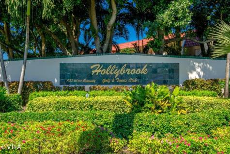 8941 S Hollybrook Boulevard Pembroke Pines FL 33025