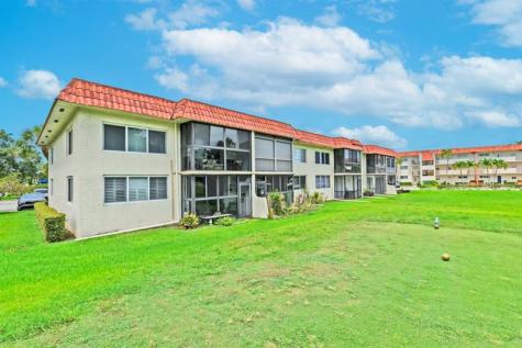 8941 S Hollybrook Boulevard Pembroke Pines FL 33025