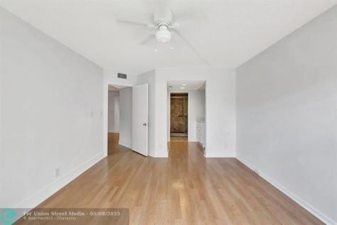 1801 Eleuthera Point Coconut Creek FL 33066