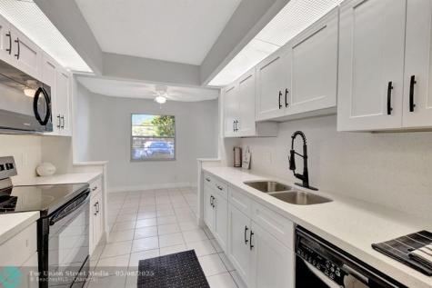 1801 Eleuthera Point Coconut Creek FL 33066