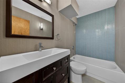 1100 SE 5th Court Pompano Beach FL 33060