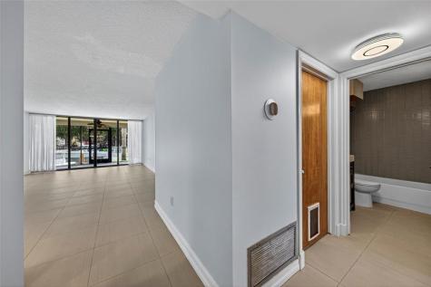 1100 SE 5th Court Pompano Beach FL 33060